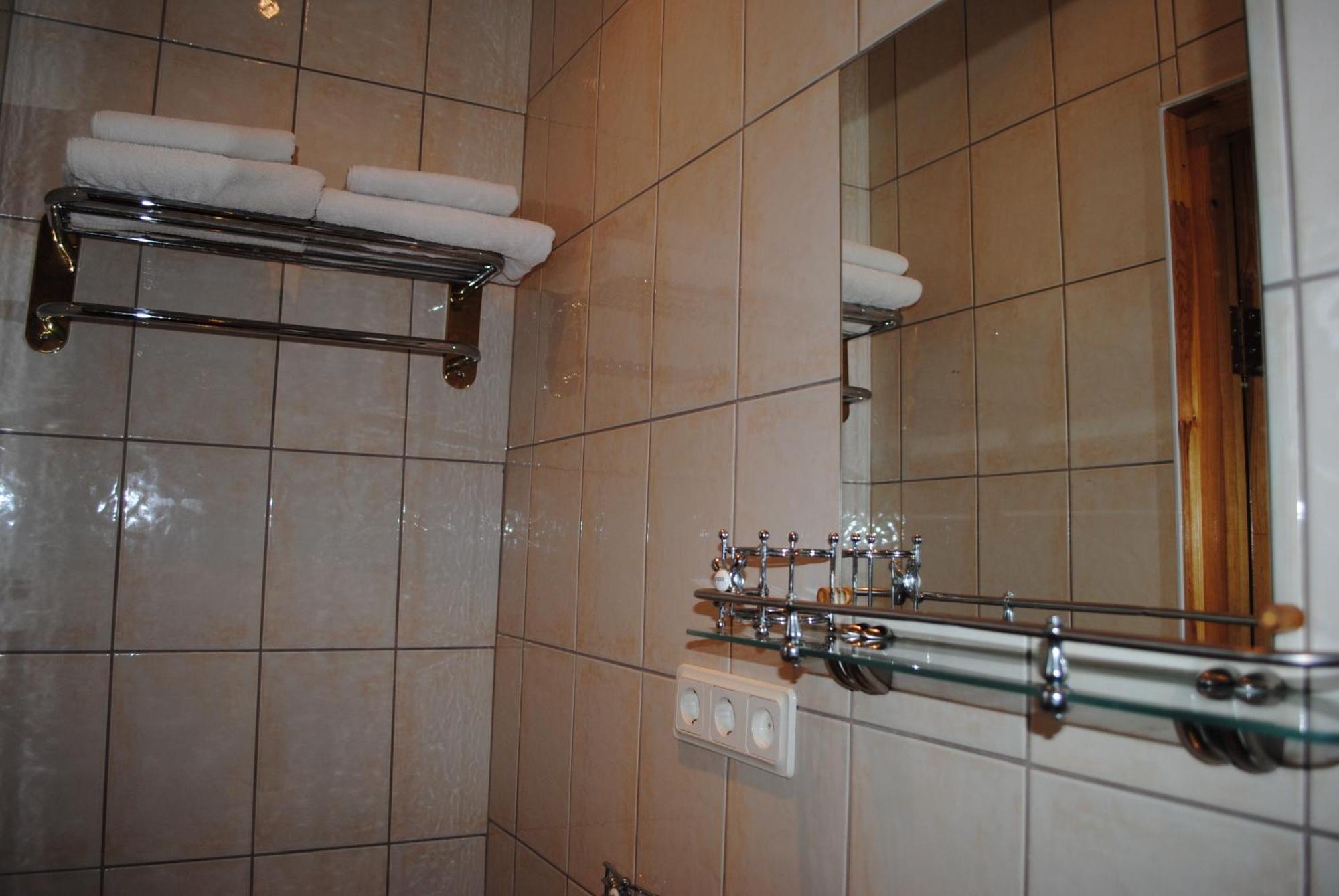 Meteorits Hotel Smiltene Ngoại thất bức ảnh